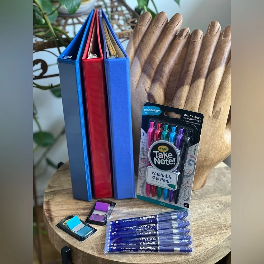 Back to School Super Bundle - 3 EUC 1” Binders and 2 Pen Packs with Extras!!